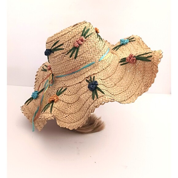 VTG 60-70s Wavy Wide Brim Straw Hat Embroidered Raffia Flowers Handmade Kitchy